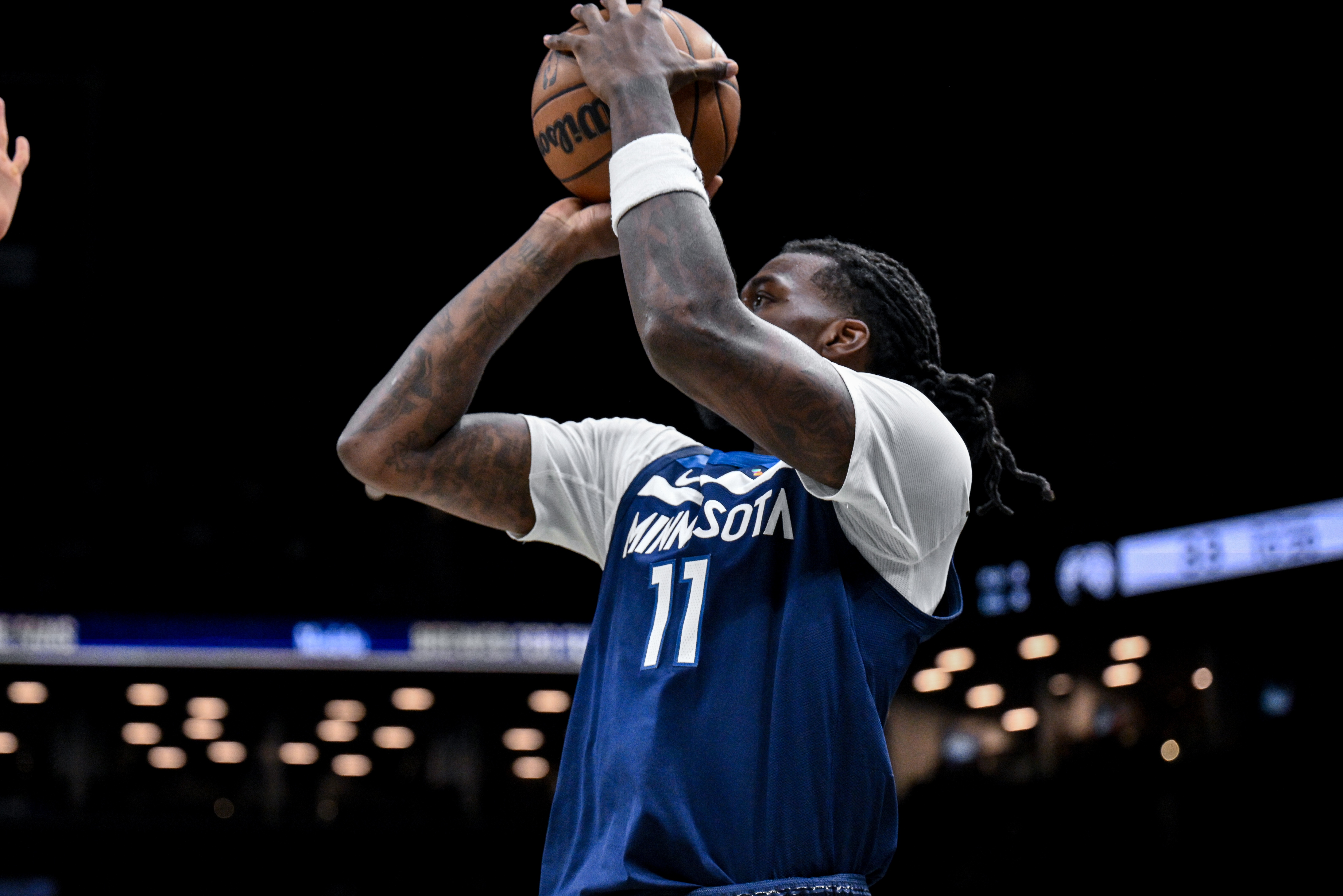 开云app-能里能外!里德上半场8中4&三分4中2 砍下10分4板2断&正负值+16