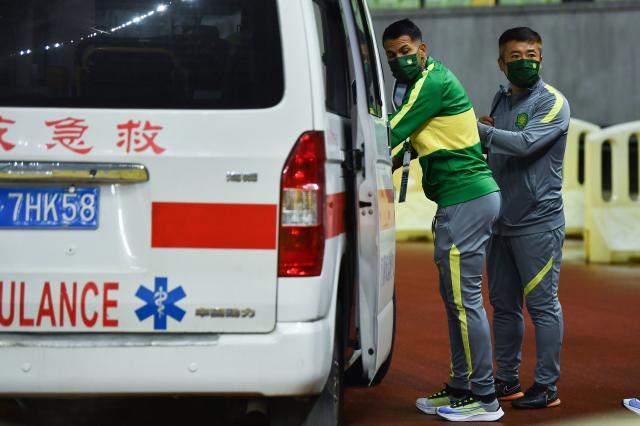 开云网页-奥古难回比埃拉又伤了!国安失双核比利奇更头疼